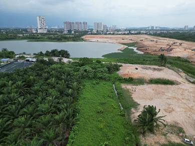 Facing Tasik, Tanah Pertanian 1.5 Ekar Kampung Lombong, Shah Alam.