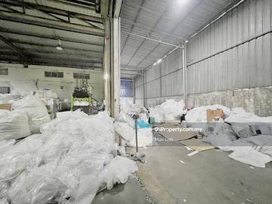 1.5 Storey Semi-Detached Factory Freehold @ Tmn Desa Idaman, Senai
