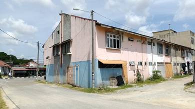 Shoplot Corner Lot 2 Tingkat @ Kg Sireh for Rent