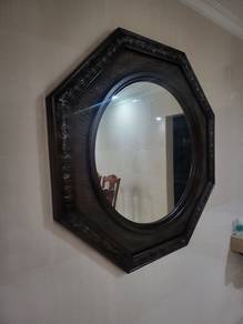 Round Mirror with frame