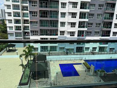 Season Amara Larkin|1B 1B|Middle Floor|Leasehold|Pool View