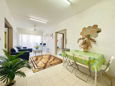 MURAH CANTIK Laguna Biru 1 Apartment Taman Tasik Biru Kundang Rawang