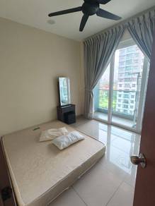 Season Luxury Apartment / Master room / to ciq 10 mins / Near Jb Town