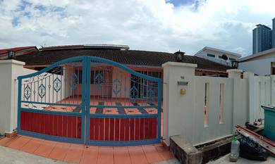 1 Storey House, Jalan Puteri Senggang, Sri Petaling, Kl, ( Renovated )