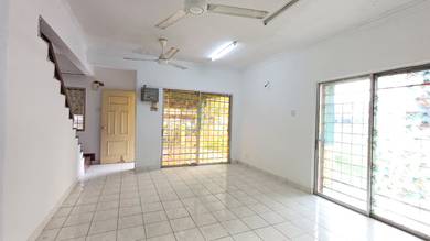 Taman Puchong Utama PU10, Puchong, Corner Unit