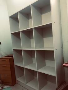 kabinet (warna putih)