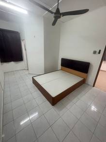 Puteri Wangsa / Jalan Keris / 1.5 Storey Terraced House / 5+2 Rooms
