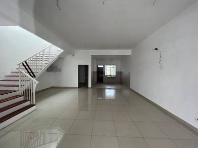 Freehold new 2 storey limited link-house at Bandar Kinrara, Puchong