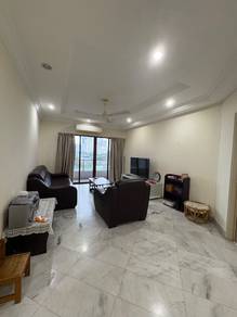Marina Bay Condominium – Spacious Unit Prime Location Near Gurney