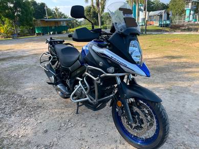 Suzuki Vstrom 650XT 2022 with accessories