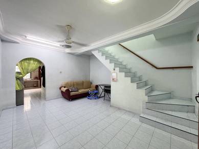 Taman Cahaya Masai | Pasir Gudang | Good Condition