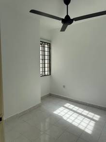 Flora Damansara Blok F Level 15 Newly Painted For REnt