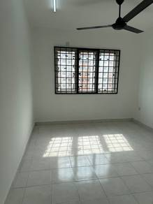 Flora Damansara Blok F Level 15 Newly Painted For REnt