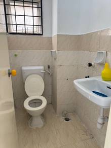 Flora Damansara Blok F Level 15 Newly Painted For REnt