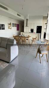 Partially Furnished Unit With 3 Parking Lot 4Room @Iskandar Residences