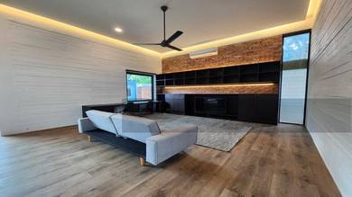 Fully Furnished Bungalow House With Pool @ Leisure Farm, Gelang Patah
