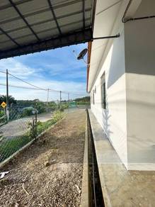 Taman Suria, Simpang Renggam, partially furnished