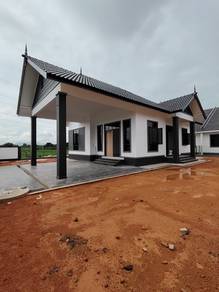 Banglo Setingkat Kg Tasek, Bukit Payung