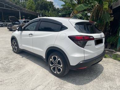 Honda HR-V 1.8 V ENHANCED LiKEnEW TipTop