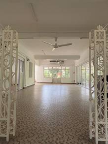 Colonial Bungalow House 2 storey with Swimming Pool and Greenery