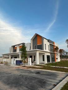 Nice Golf Viewing【Seremban Superlink 22x75 House】Freehold Individual
