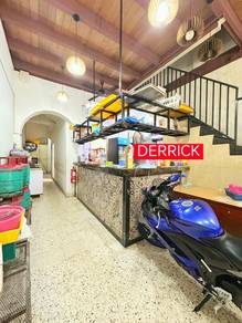 2 Storey Commercial Shop For Rent At Chulia Good Condiiton