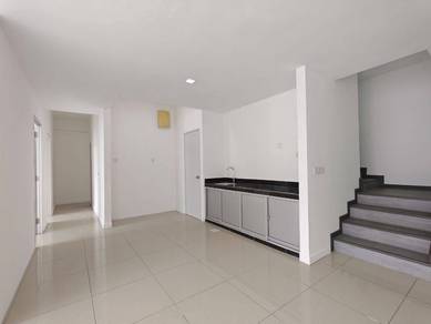 Greenfield Regency/ Tampoi Indah/ near Paradigm/ Sutera mall/ 5 Bed