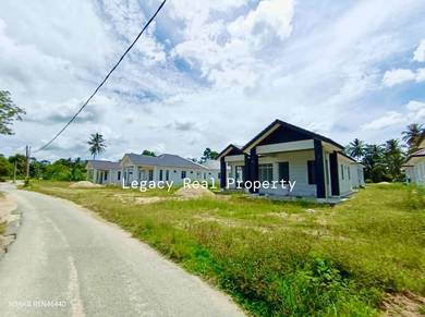 Banglo tanah Luas di Kampung Danan, Pasir Puteh