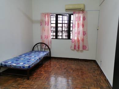Master Room at Bayu Tasik 2 Condo Bandar Sri Permaisuri Female Unit