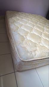 Queen size Bed
