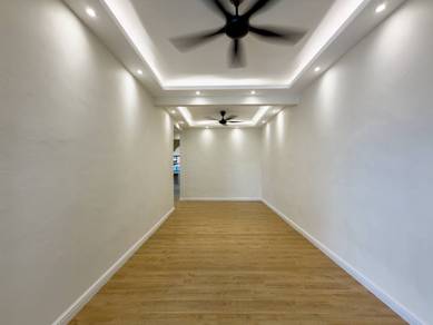 Fully Refurbished End Lot Single Storey Bandar Rinching
