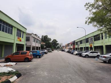 Double Storey Terrace Shop Lot Warehouse Rawang FREEHOLD