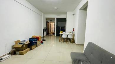 Hijauan Puteri, 2 car park, partially furnished