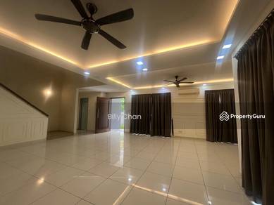 Super nice Alam Damai impian 1 2 storey Corner Semi D