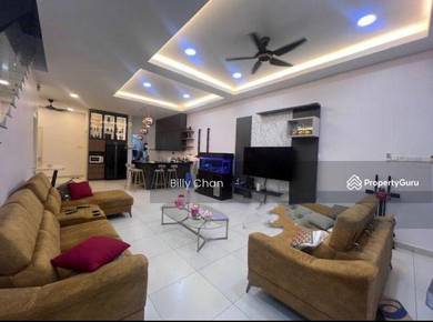 Fully renovated 2.5 storey Mahkota Cheras