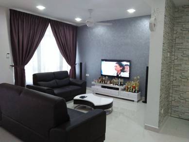 Corner terrace house at Tingkat Burma