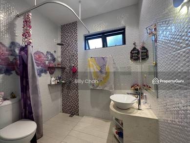 Super nice 2 Storey Bungalow, Country Heights