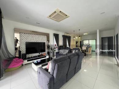 Super nice fully renovated Jade Hills Semi D