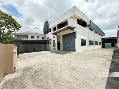1.5 Storey Semi-Detached Factory @ Desa Cemerlang, Ulu Tiram, Johor