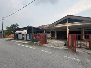 FACING OPEN Single Storey Jalan Kebun Nenas Bandar Putera 2 Klang