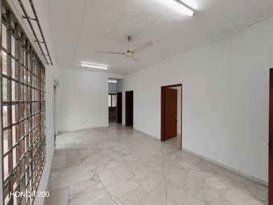Single storey endlot Jalan inang bukit raja for rent