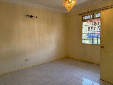 Skudai Sri Awana Town House apartment for rent