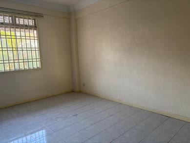 Skudai Sri Awana Town House apartment for rent