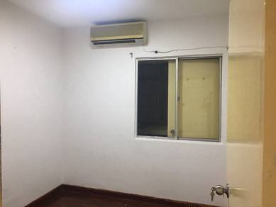 Amadesa Resort Condo High Floor Pool View, Desa Petaling KL