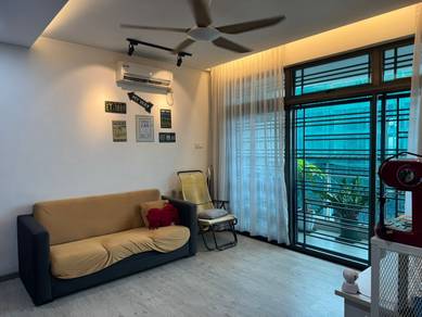 PARC Regency Apartment nice condition & good location high floor unit