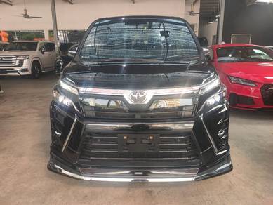 Toyota VOXY 2.0 ZS KIRAMEKI III (A)