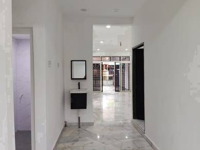 1-Storey End Lot Fully Refurbished House Below Market Value