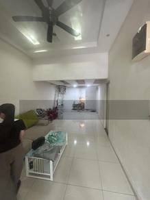 Exclusive Unit Taman Molek 1.5 Storey Terrace Modern Kitchen & Attic