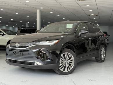 A 12K KM 2022 Toyota HARRIER 2.0 Z BLACK INTERIOR
