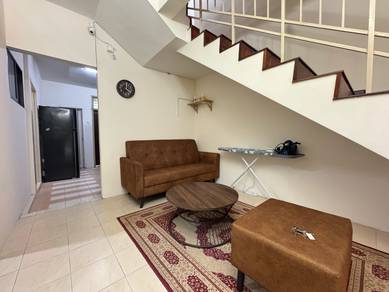 Low Deposit Setia Alam Middle Room